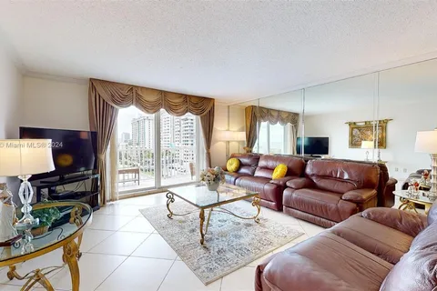 1601 S Ocean Dr # 704, Hollywood FL 33019