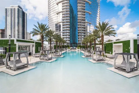 851 NE 1st Ave # 2601, Miami FL 33132