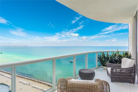 15811 Collins Ave # 1702, Sunny Isles Beach FL 33160