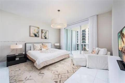 15811 Collins Ave # 1702, Sunny Isles Beach FL 33160