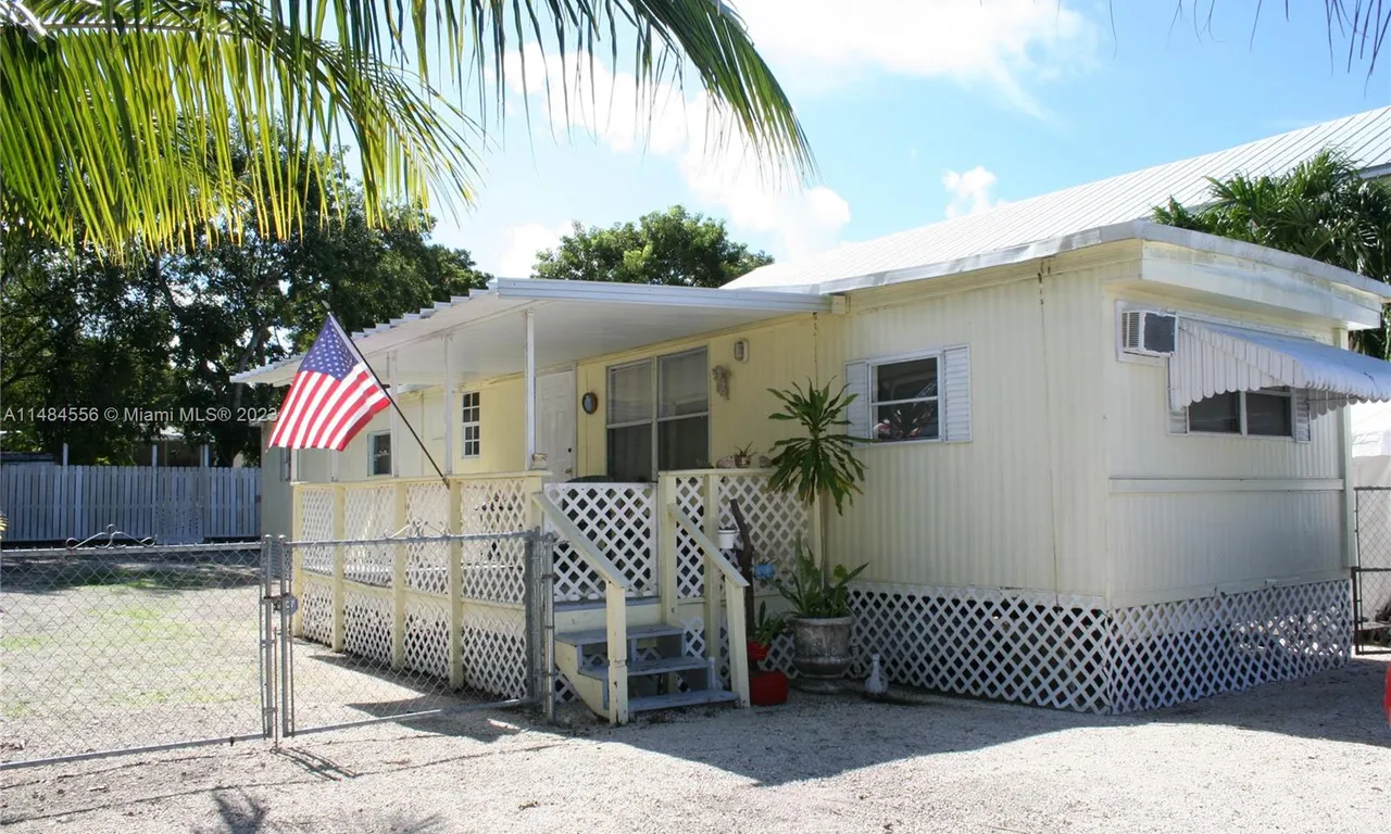 324 Vaca Rd, Key Largo FL 33037