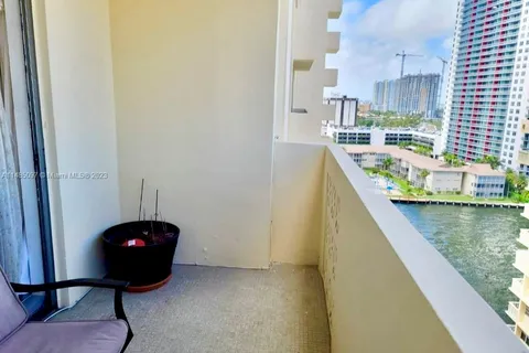 1833 S Ocean Dr # 1407, Hallandale Beach FL 33009