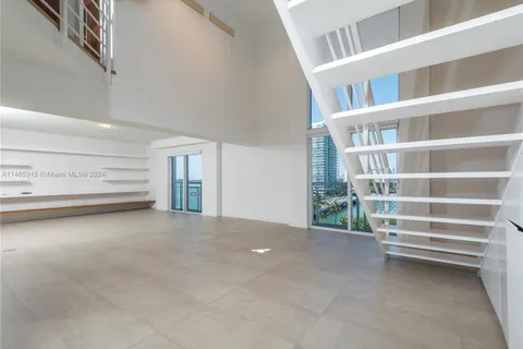 1701 Sunset Harbor Dr # L702, Miami Beach FL 33139