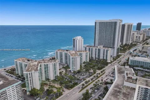 3801 S Ocean Dr # 2C, Hollywood FL 33019