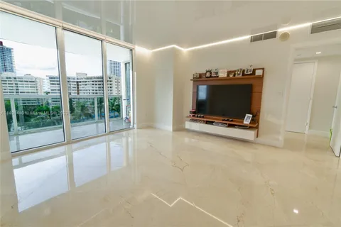 1850 S Ocean Dr # 607, Hallandale Beach FL 33009