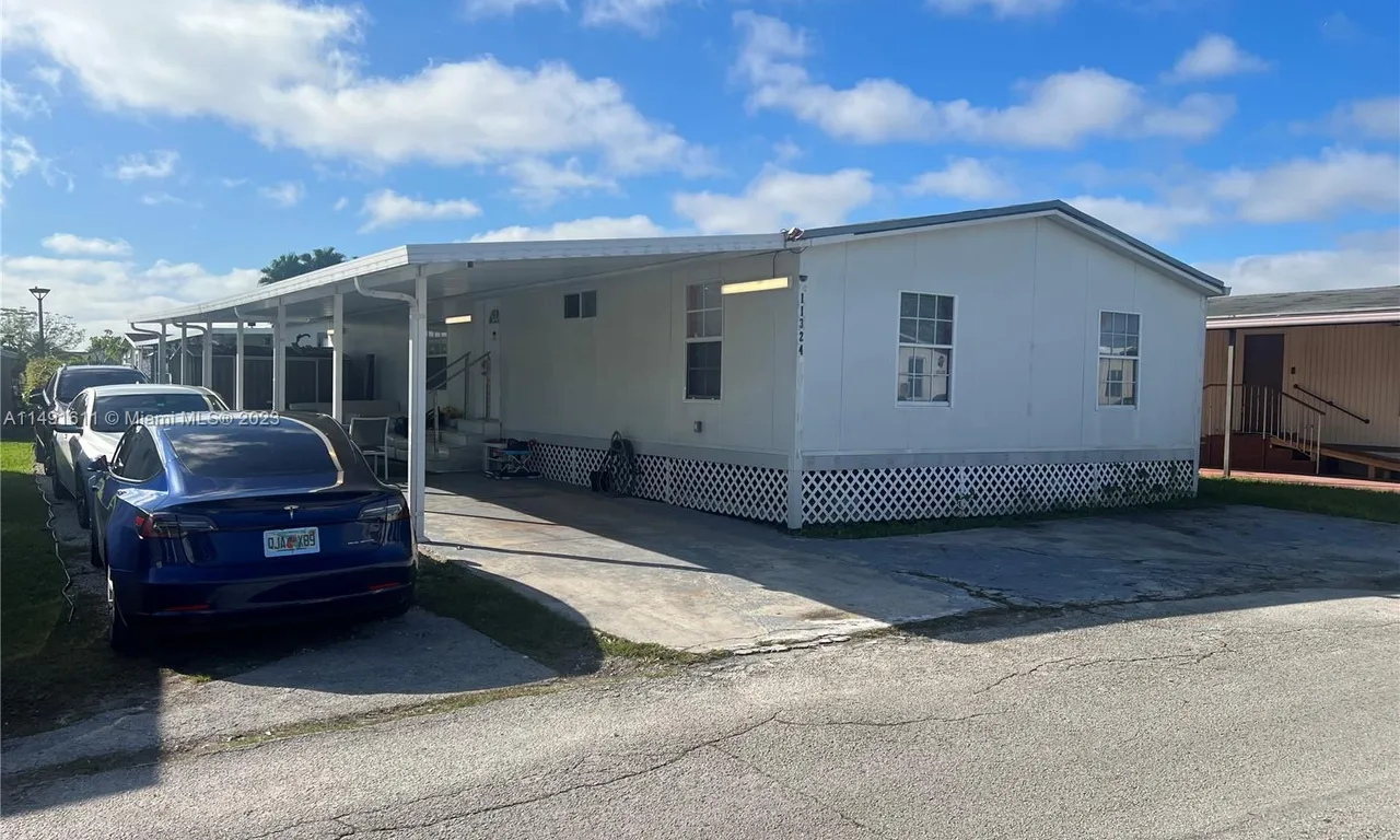 11324 NW 3 st, Other City - In The State Of Florida FL 33172