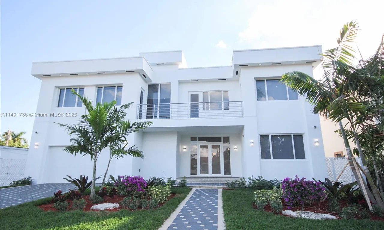 362 189th St, Sunny Isles Beach FL 33160