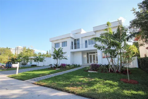 362 189th St, Sunny Isles Beach FL 33160