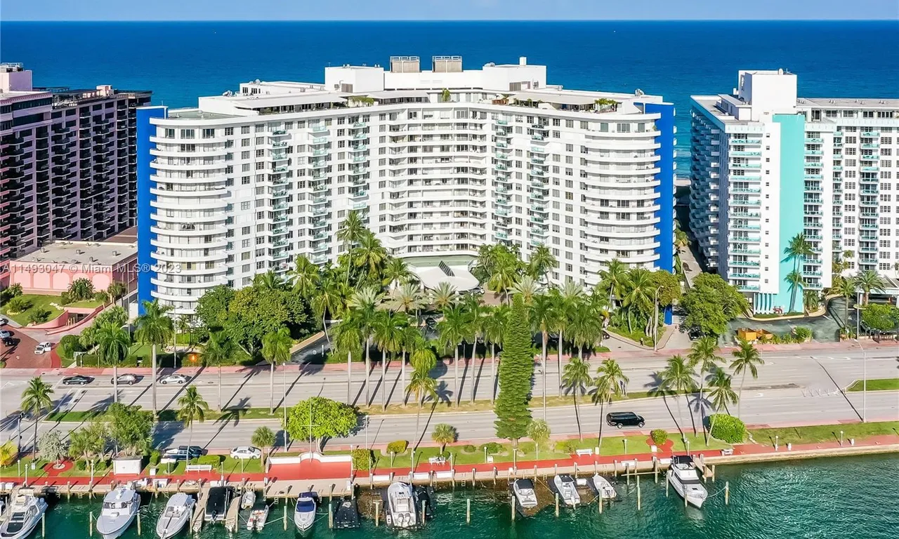 5161 Collins Ave # 1610, Miami Beach FL 33140