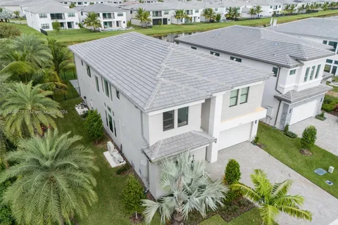 17117 Teton River Rd, Boca Raton FL 33496