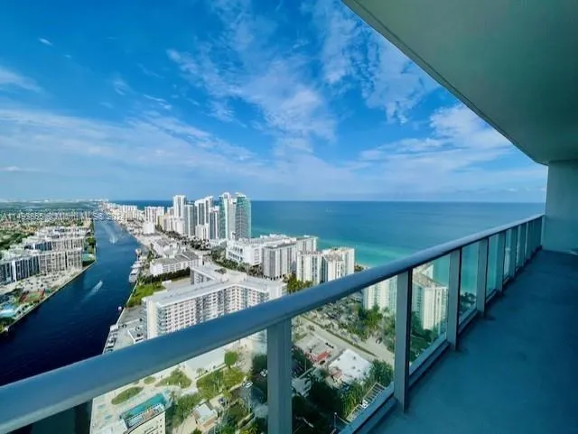 4010 S Ocean Dr # 3802, Hollywood FL 33019