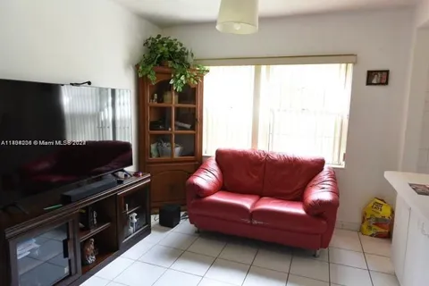 275 E 4th Ave # 4, Hialeah FL 33010