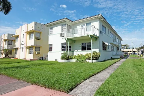 1735 Marseille Dr # 4, Miami Beach FL 33141