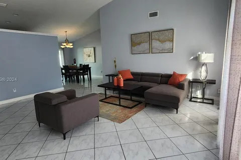 8561 NW 52nd Ct # 8561, Lauderhill FL 33351