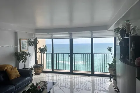 2101 S Ocean Dr # 2201, Hollywood FL 33019