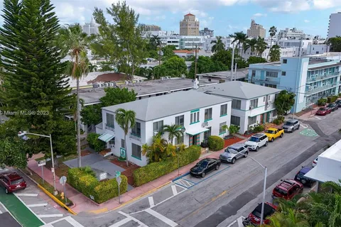 641 10th St, Miami Beach FL 33139
