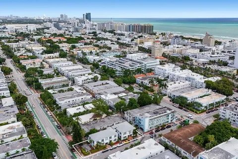641 10th St, Miami Beach FL 33139