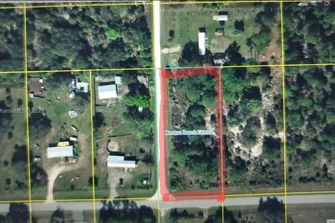 475 Hunting Club Ave, Clewiston FL 33440