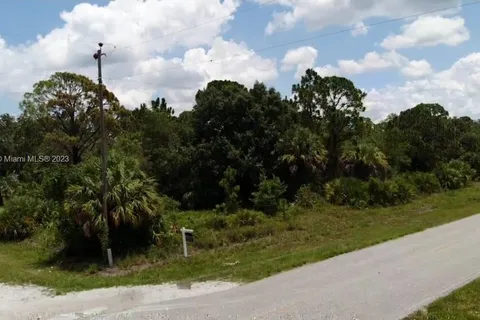 475 Hunting Club Ave, Clewiston FL 33440