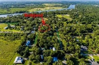 1059 Park Dr, La Belle FL 33935