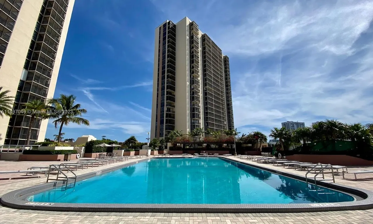 20301 W Country Club Dr # 1424, Aventura FL 33180