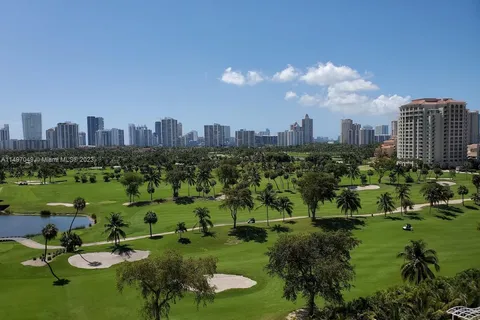 20301 W Country Club Dr # 1424, Aventura FL 33180