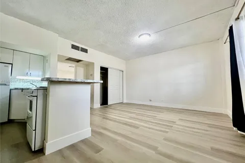 26 Diplomat Pkwy # 2345, Hallandale Beach FL 33009