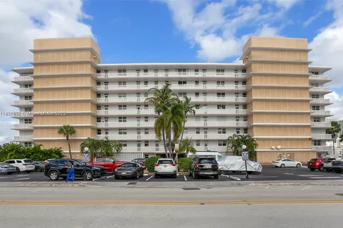 410 Golden Isles Dr # 202, Hallandale Beach FL 33009