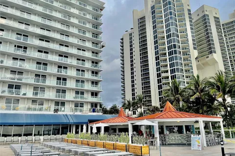 19201 Collins Ave # 1033, Sunny Isles Beach FL 33160