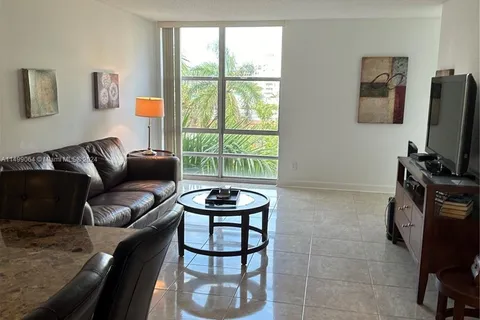 210 172nd St # 523, Sunny Isles Beach FL 33160