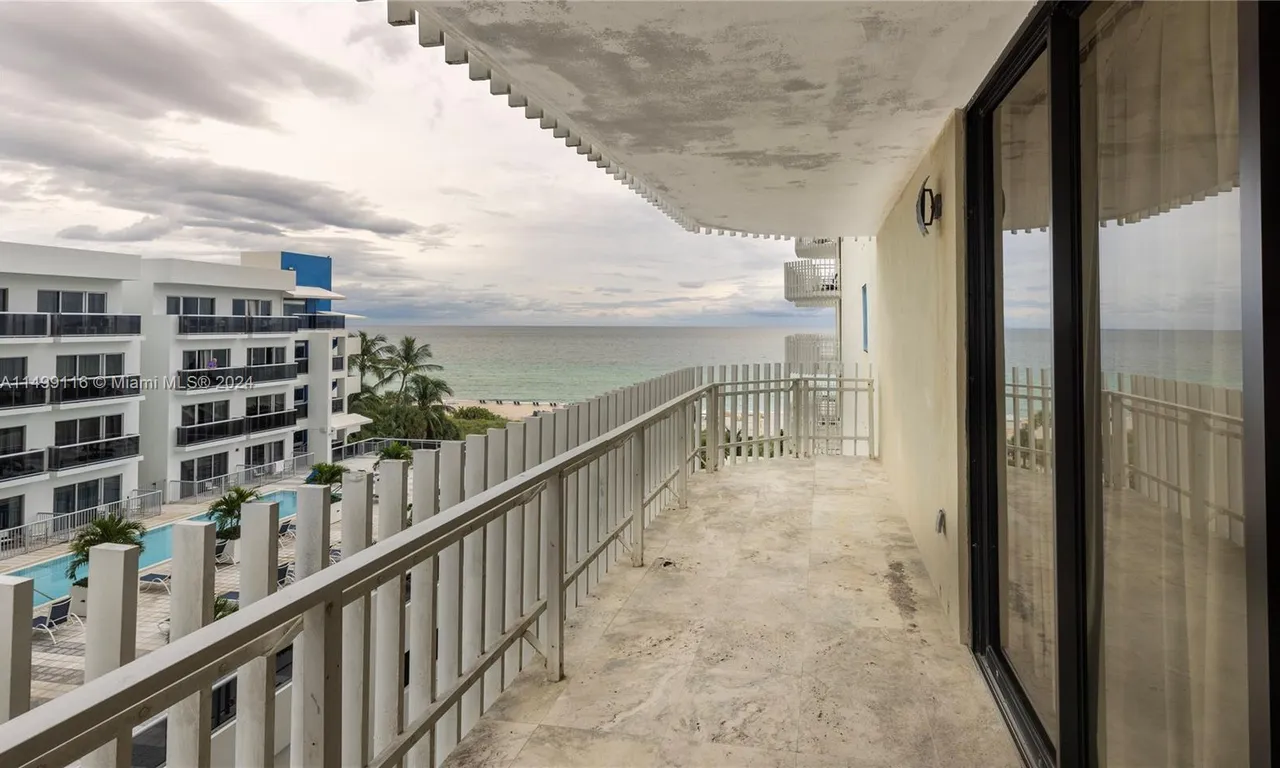 6061 Collins Ave # 7D, Miami Beach FL 33140