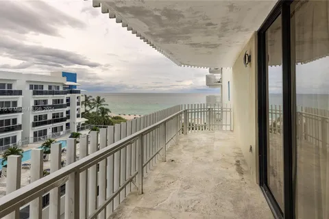 6061 Collins Ave # 7D, Miami Beach FL 33140