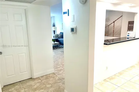 19370 Collins Ave # 419, Sunny Isles Beach FL 33160