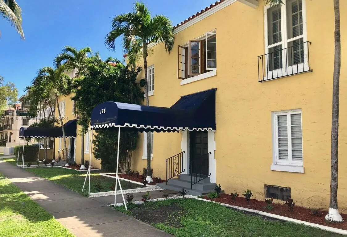 126 Mendoza Ave # 2, Coral Gables FL 33134