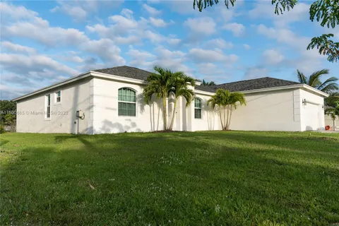 6709 NW Dorothy St, Saint Lucie West FL 34983