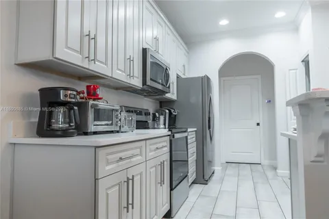 6709 NW Dorothy St, Saint Lucie West FL 34983