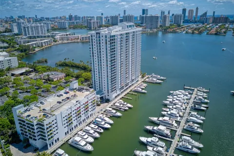 17301 Biscayne Blvd # 1709, North Miami Beach FL 33160