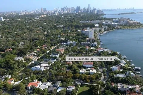 1841 S Bayshore Ln, Miami FL 33133