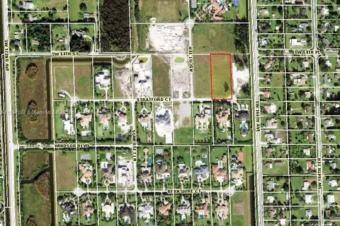 16715 Stratford Ct, Southwest Ranches FL 33331