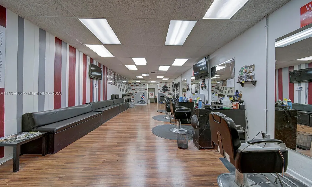 Barbershop For Sale in Biscayne Blvd, North Miami FL 33181