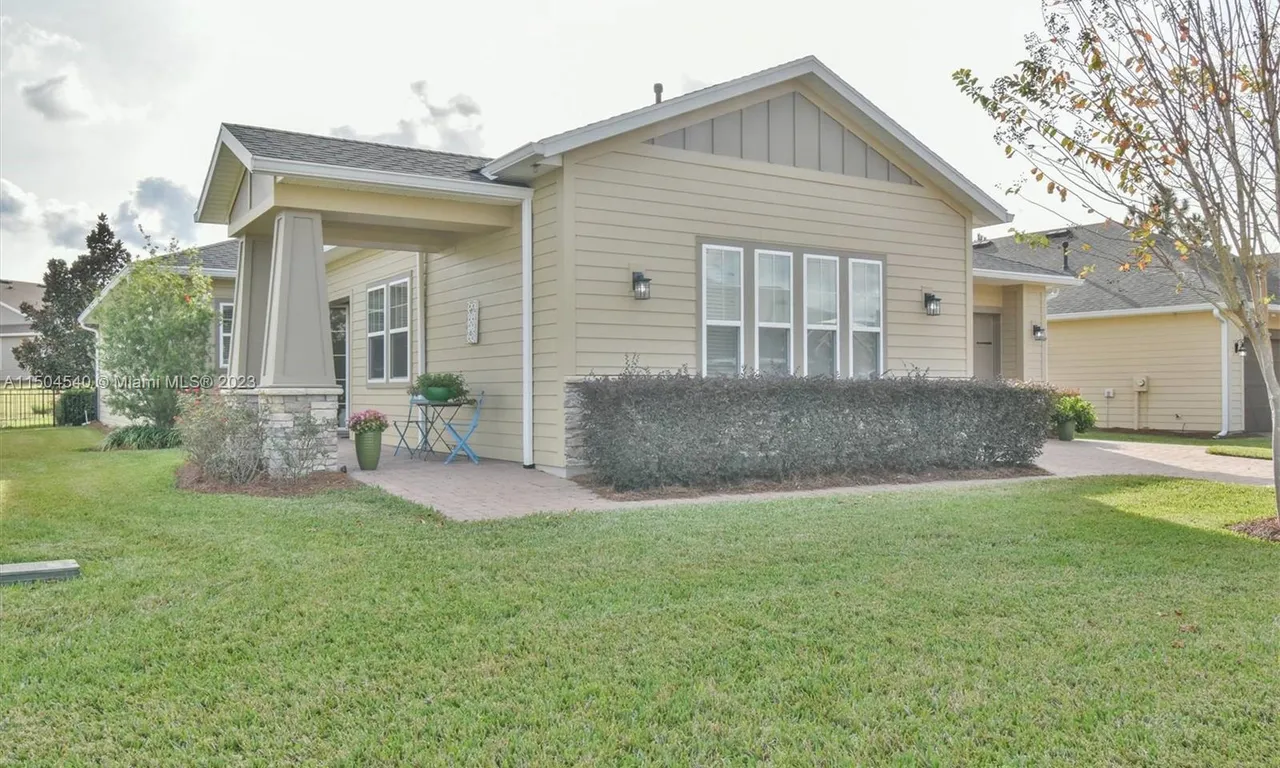 5106 NW 35th Lane Road, Ocala FL 34482