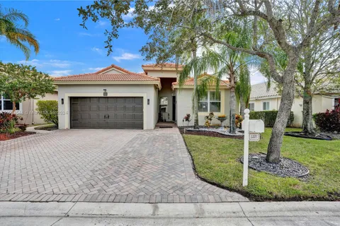 5445 NW 122nd Dr, Coral Springs FL 33076