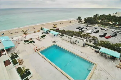 3725 S Ocean Dr # 424, Hollywood FL 33019