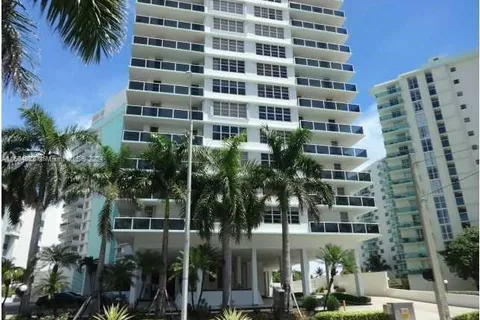 3725 S Ocean Dr # 424, Hollywood FL 33019