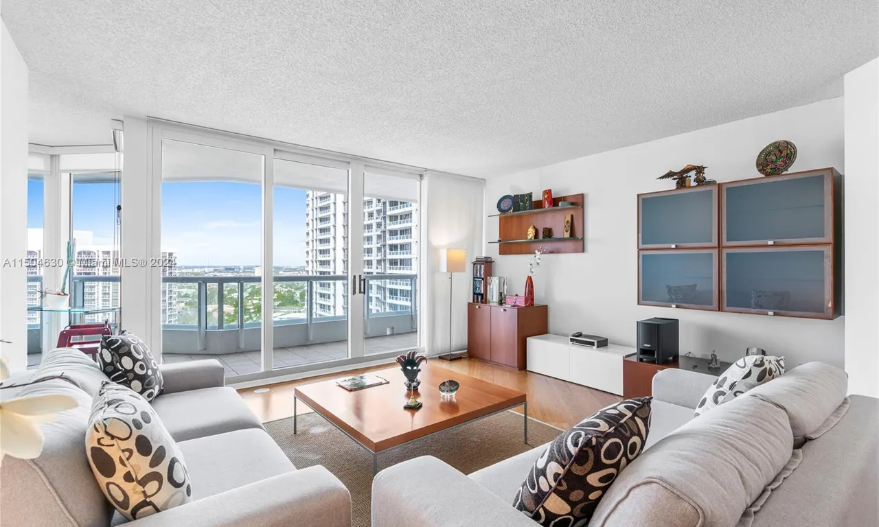 21055 Yacht Club Dr # 1903, Aventura FL 33180