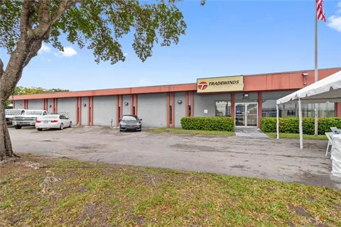 8501 NW 58th St, Doral FL 33166