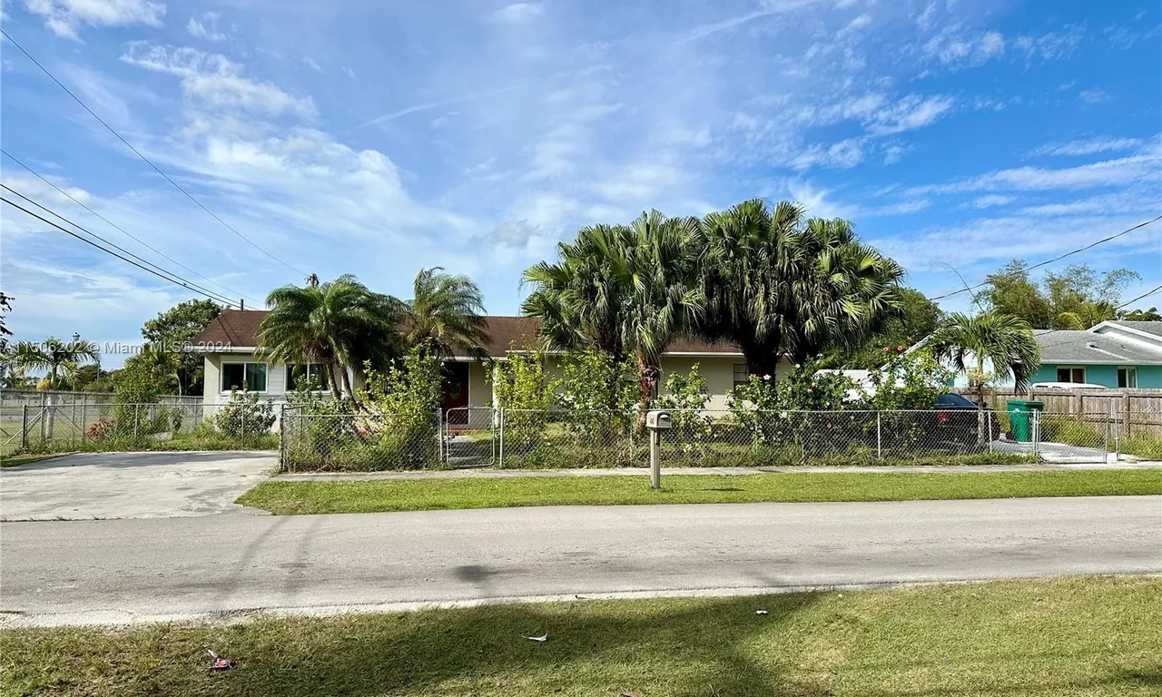 496 SW 9th Ave, Florida City FL 33034