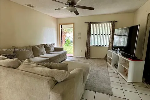 496 SW 9th Ave, Florida City FL 33034