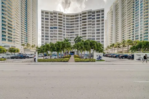 3505 S Ocean Dr # 1411, Hollywood FL 33019