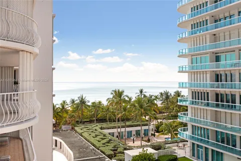 10155 Collins Ave # 605, Bal Harbour FL 33154